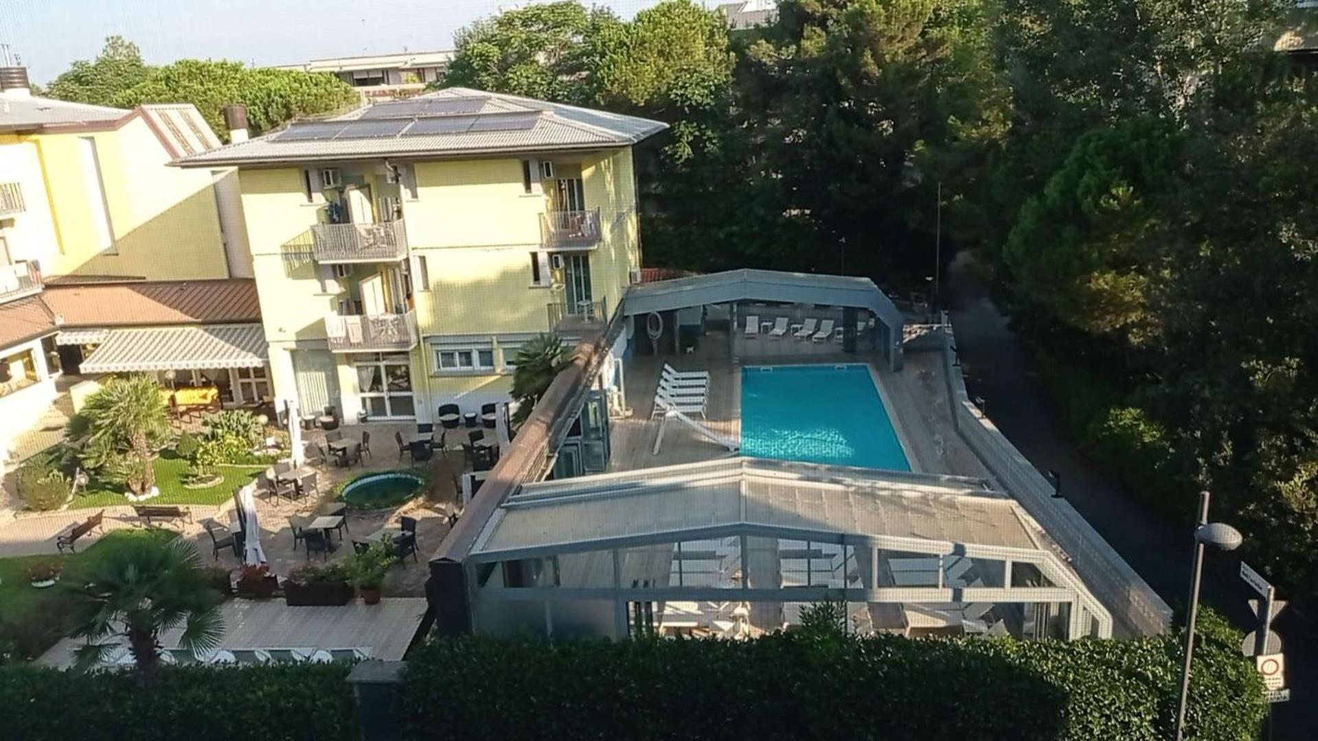 Seaview Beach Front Grado Pineta Andromeda Luaran gambar